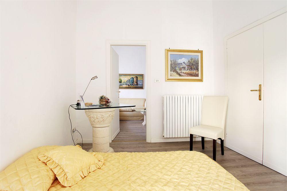 Couette-café Degli Artisti
